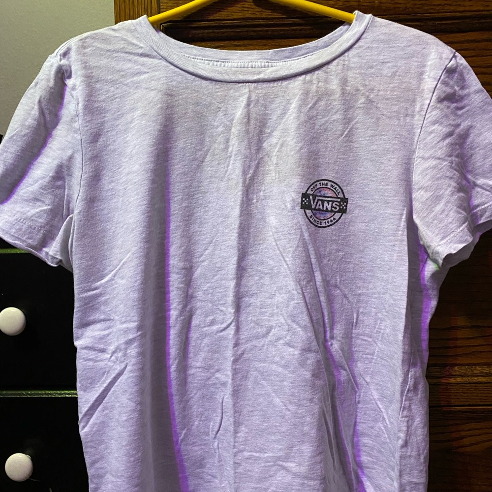 Nice simple white vans shirt